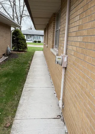 $269,000 | 109 South Reedwood Drive, Joliet, IL 60436