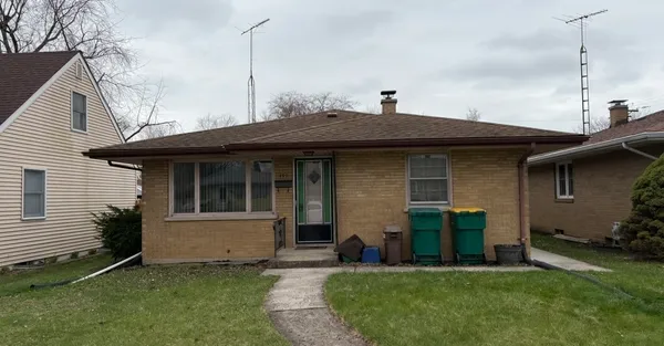 $269,000 | 109 South Reedwood Drive, Joliet, IL 60436