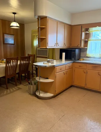 $269,000 | 109 South Reedwood Drive, Joliet, IL 60436