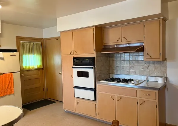 $269,000 | 109 South Reedwood Drive, Joliet, IL 60436