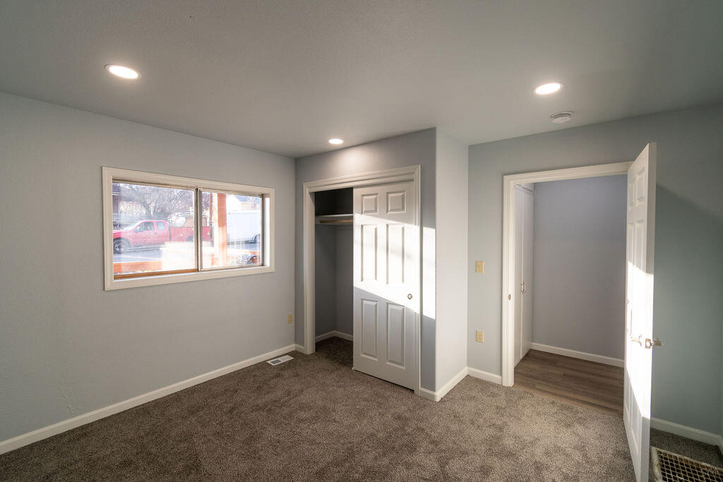 422 Northwest 8th Street Pendleton, OR 97801 - Photo 6 of 17 422NW8thST-16