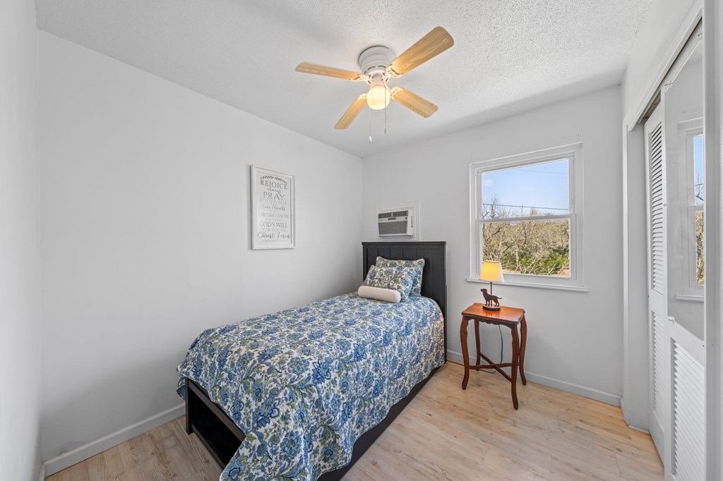 15744 South State Highway 16 Fredericksburg, TX 78624 - Photo 16 of 27