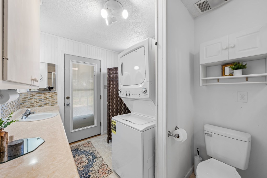 15744 South State Highway 16 Fredericksburg, TX 78624 - Photo 18 of 27