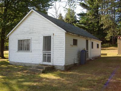 5 West Fleck Road West Six Lakes, MI 48886 - Photo 2 of 6 Additional Photo