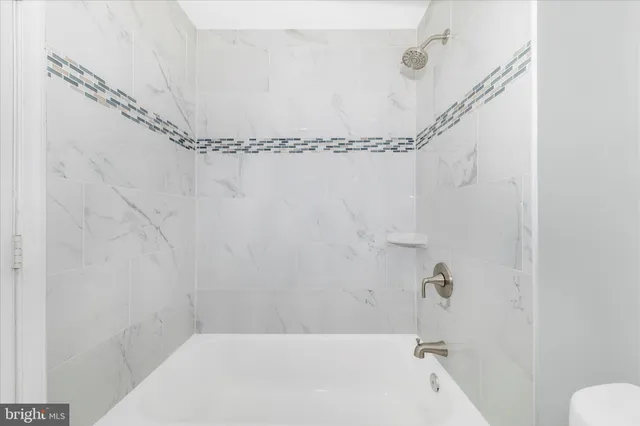 $425,000 | 11805 Summer Oak Drive, Germantown, MD 20874