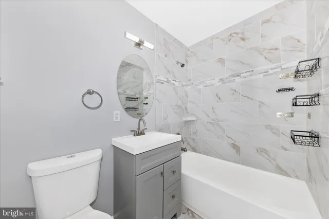 $425,000 | 11805 Summer Oak Drive, Germantown, MD 20874