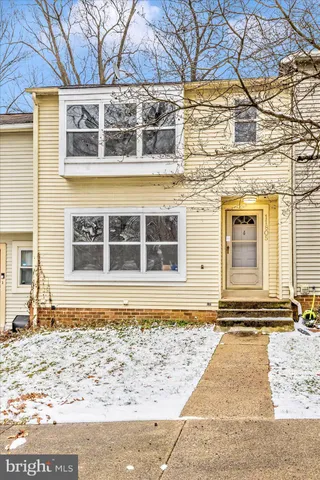 $425,000 | 11805 Summer Oak Drive, Germantown, MD 20874