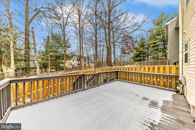 $425,000 | 11805 Summer Oak Drive, Germantown, MD 20874