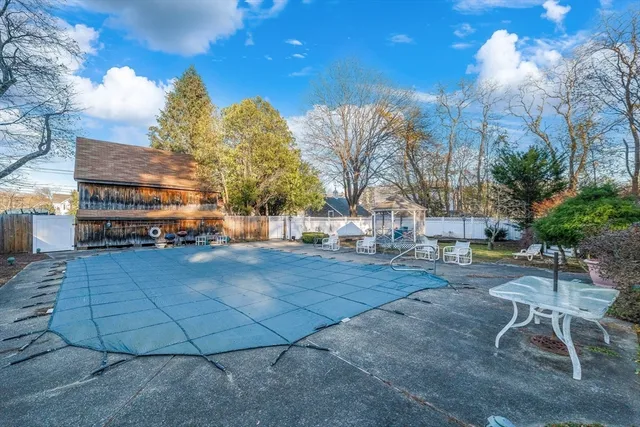 a view of a basketball court