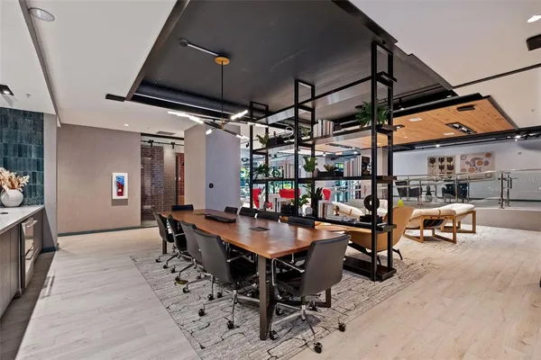 $3,728 | 1991 Main Street, Unit ASTER B4, Sarasota, FL 34236