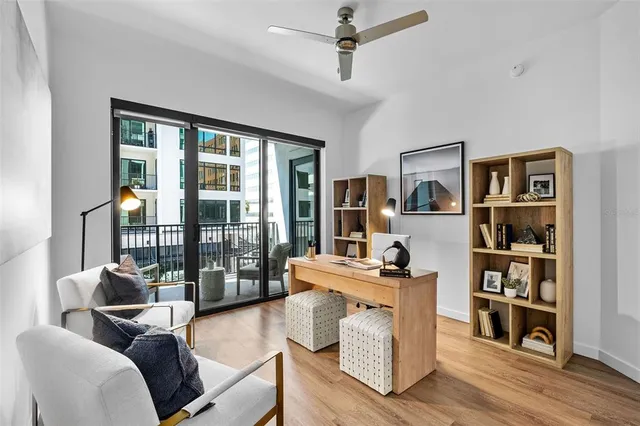 $3,330 | 1991 Main Street, Unit ASTER B9, Sarasota, FL 34236