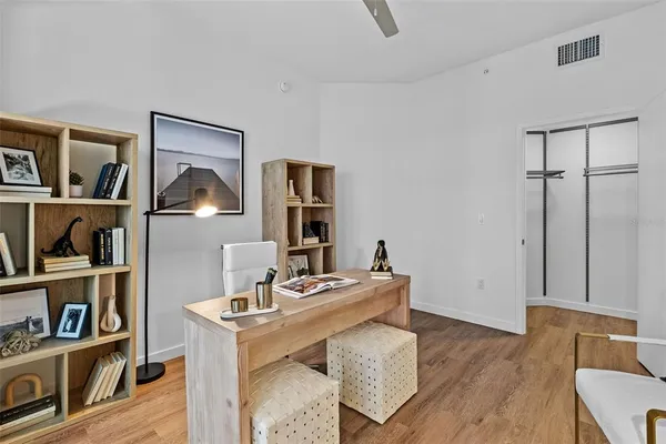 $3,728 | 1991 Main Street, Unit ASTER B4, Sarasota, FL 34236