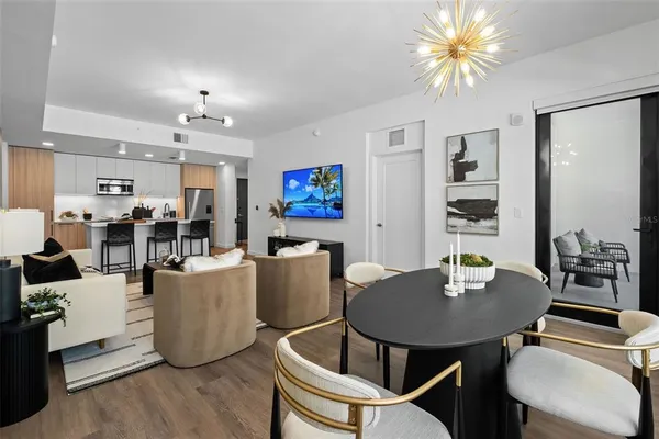 $3,728 | 1991 Main Street, Unit ASTER B4, Sarasota, FL 34236
