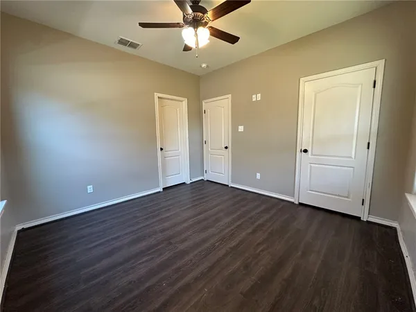 $2,400 | 1821 Bay Landing Drive, Portland, TX 78374