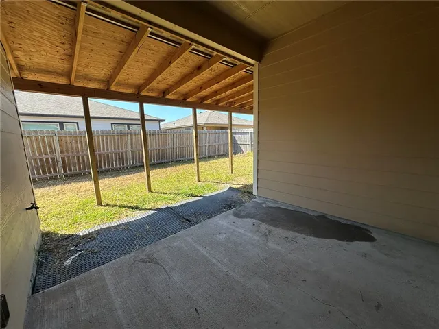 $2,895 | 1821 Bay Landing Drive, Portland, TX 78374
