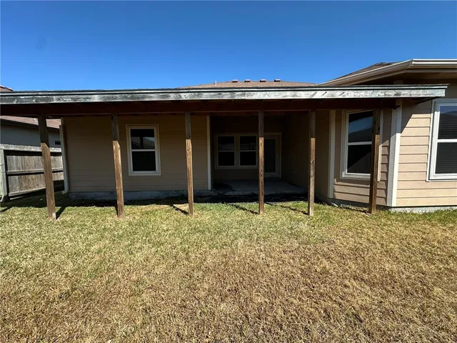 $2,895 | 1821 Bay Landing Drive, Portland, TX 78374