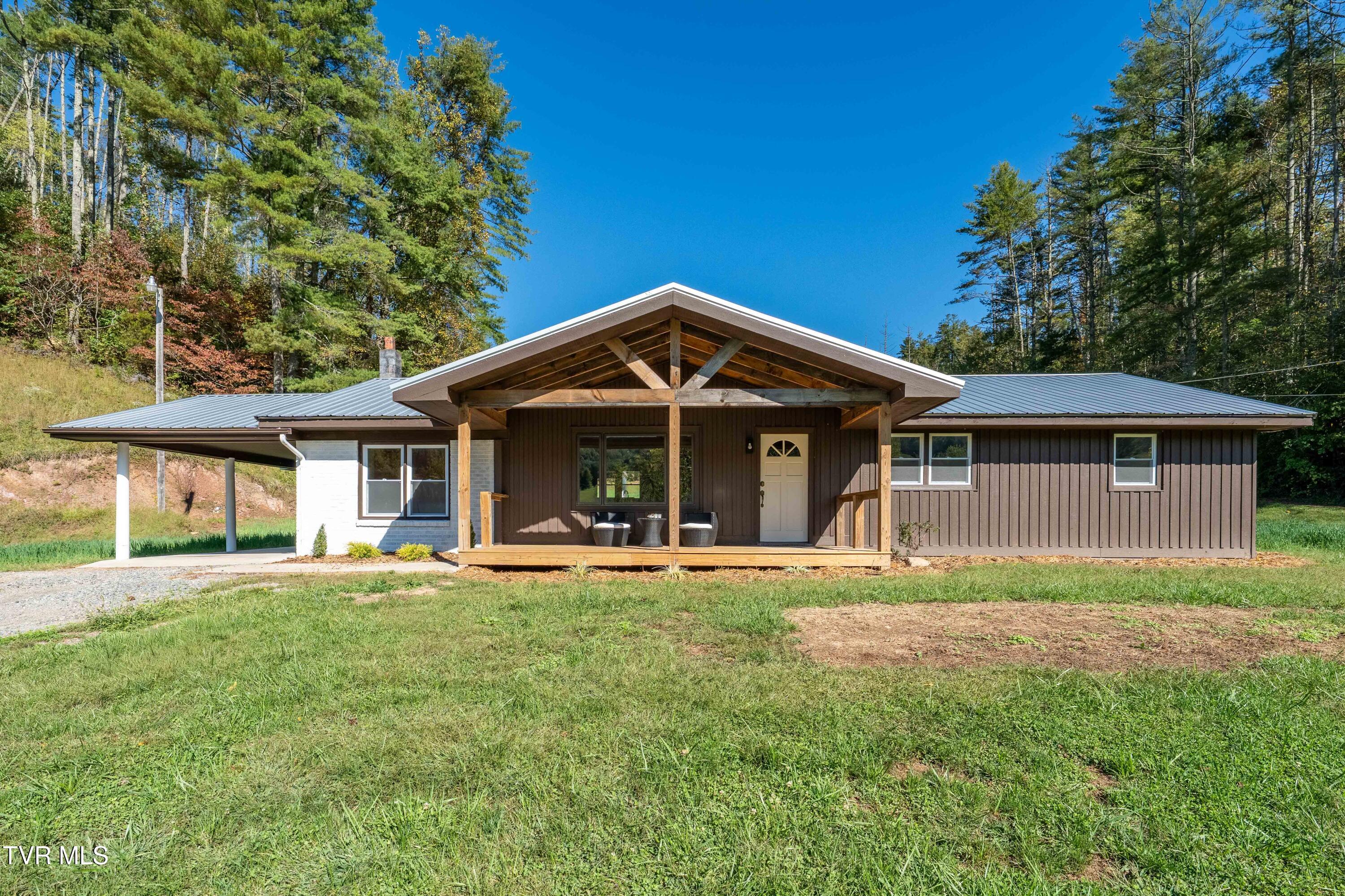 382 Lowell Stalcup Road Butler, TN 37640 - Photo 14 of 43 382 Lowell Stalcup Road (29 of 76)