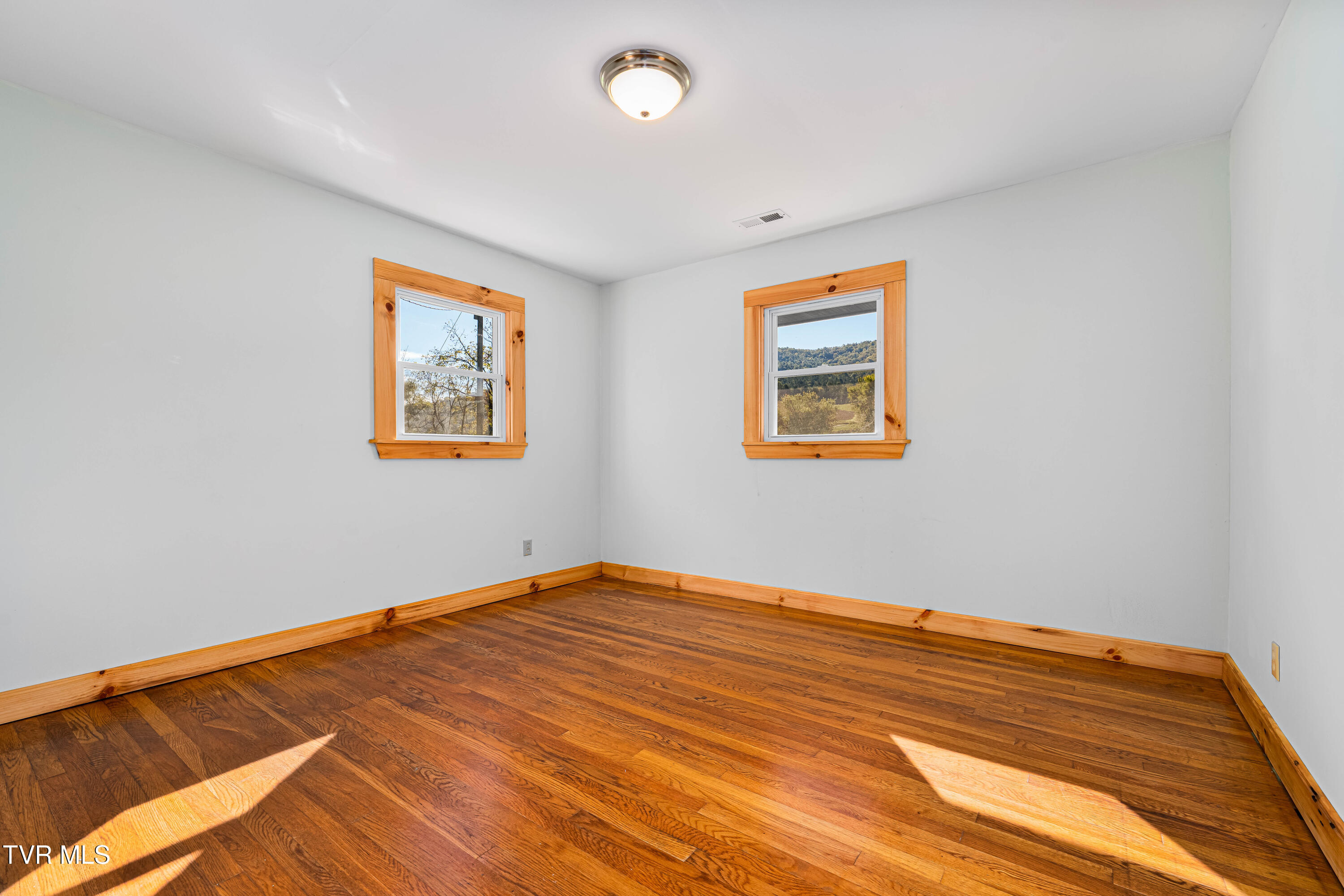 382 Lowell Stalcup Road Butler, TN 37640 - Photo 40 of 43 382 Lowell Stalcup Road (72 of 76)