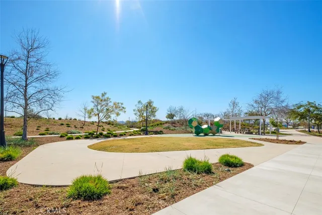 $5,200 | 179 Follyhatch, Irvine, CA 92618