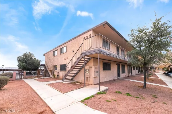 $1,275 | 625 South Royal Crest Circle, Unit 19, Las Vegas, NV 89169