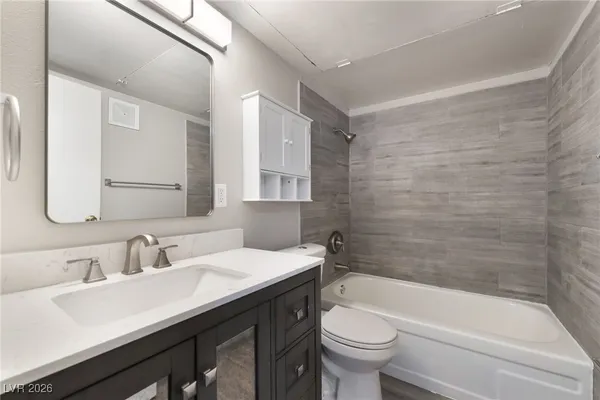 $1,275 | 625 South Royal Crest Circle, Unit 19, Las Vegas, NV 89169