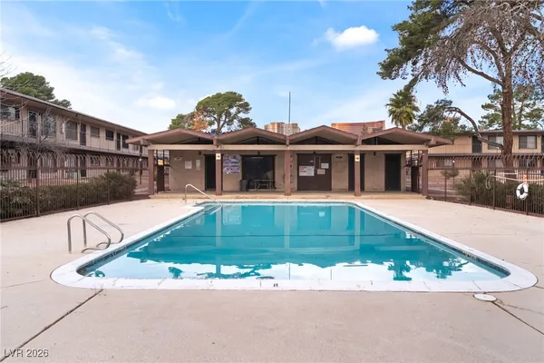 $1,275 | 625 South Royal Crest Circle, Unit 19, Las Vegas, NV 89169