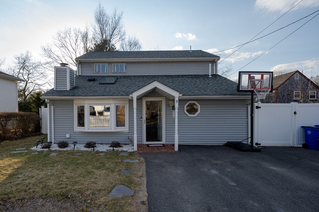 9 Woodland Road Holbrook, MA 02343 - Photo 1 of 19 Gallery Image 1