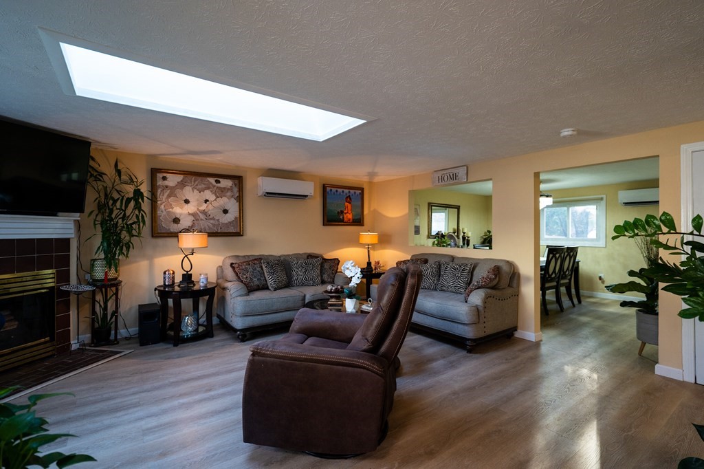 9 Woodland Road Holbrook, MA 02343 - Photo 3 of 19 Gallery Image 3