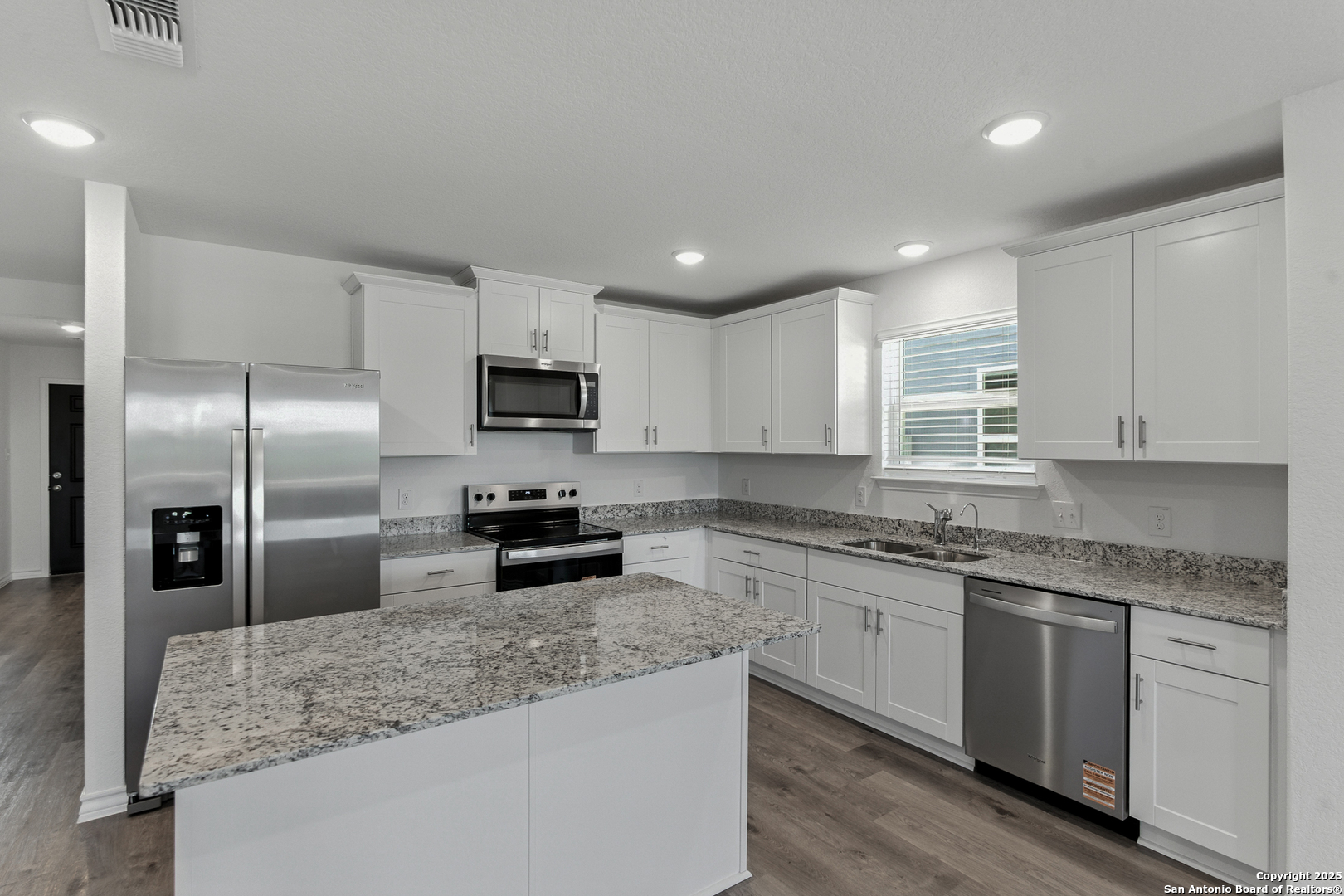 4056 Bermuda Lane Seguin, TX 78155 - Photo 10 of 22