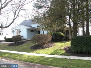 2 Idolstone Road Levittown, PA 19057 - Photo 2 of 3 Gallery Image 2