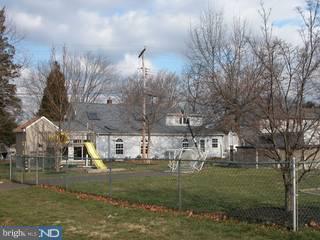 2 Idolstone Road Levittown, PA 19057 - Photo 3 of 3 Gallery Image 3