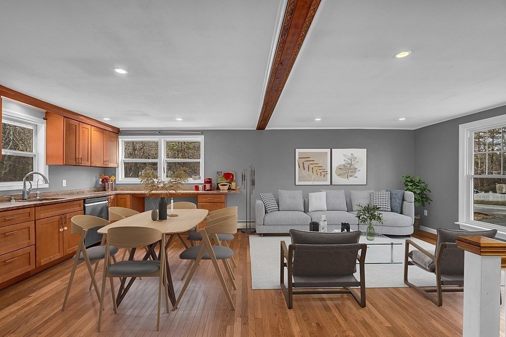 23 Charles Street Georgetown, MA 01833 - Photo 5 of 42 Gallery Image 5