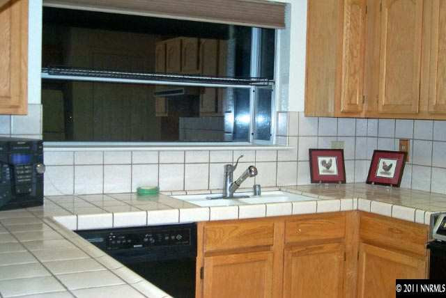 950 Edgecliff Drive Reno, NV 89523 - Photo 3 of 13 Photo 3
