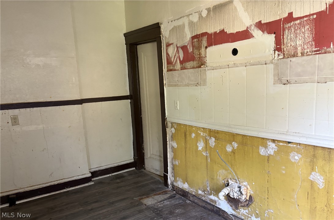 13401 Graham Road East Cleveland, OH 44112 - Photo 5 of 10 Gallery Image 5