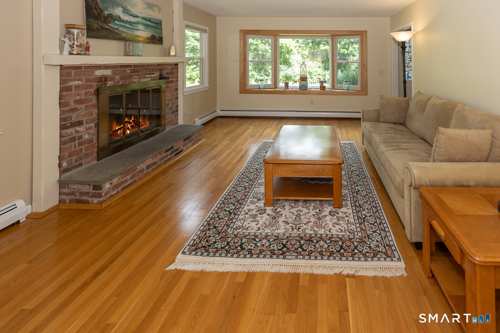 428 Hammock Road Westbrook, CT 06498 - Photo 10 of 40 Formal living room