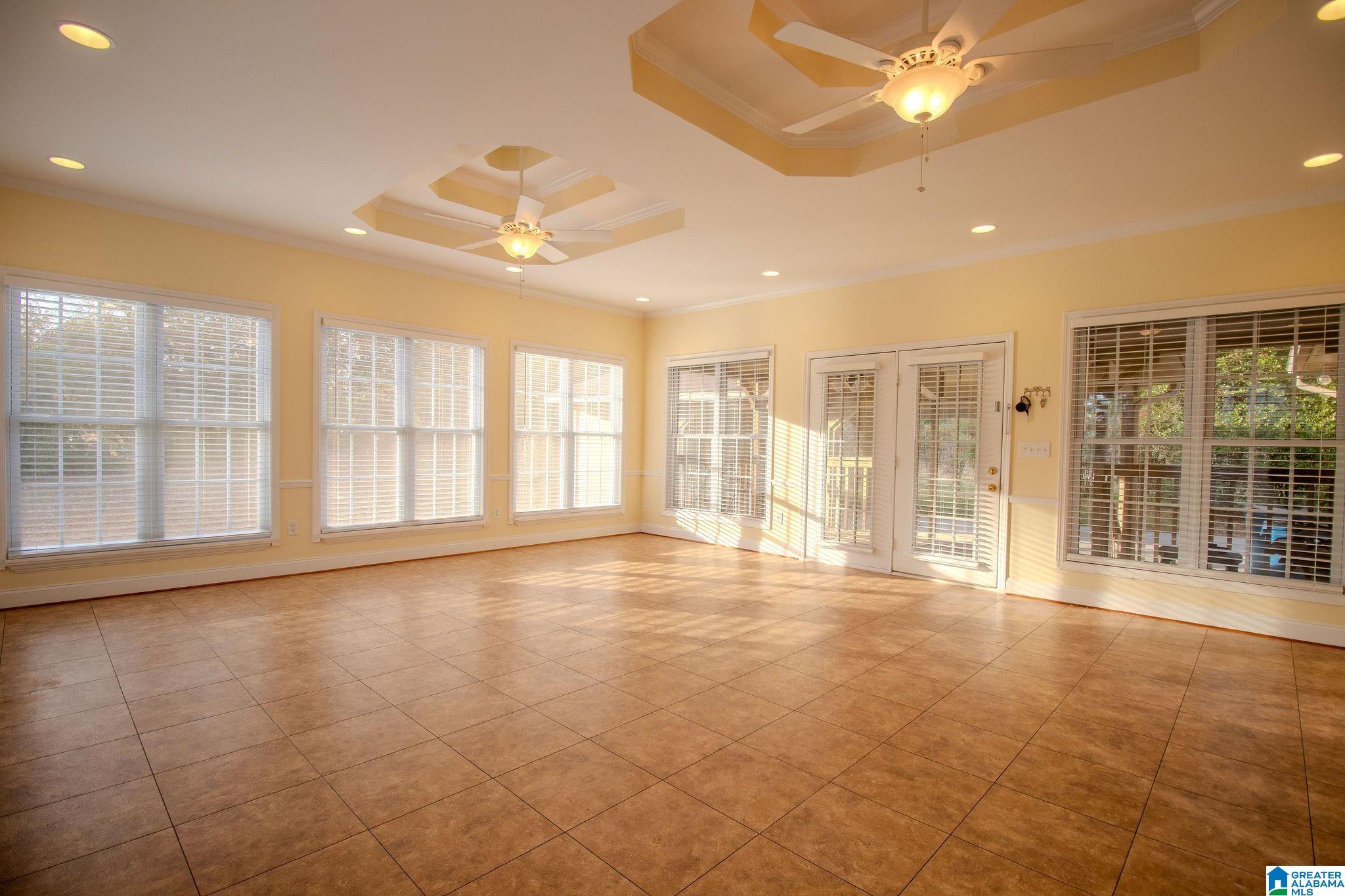 1304 Robertson Road Anniston, AL 36207 - Photo 6 of 43