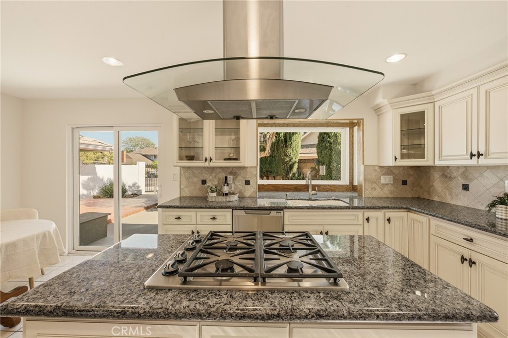 10865 Wystone Avenue Porter Ranch, CA 91326 - Photo 28 of 35