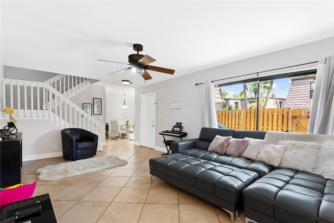7529 Courtyard Run East, Unit 7529 Boca Raton, FL 33433 - Photo 7 of 22 Photo 7