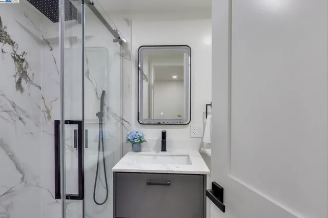 $1,198,000 | 325 1st Avenue, Daly City, CA 94014