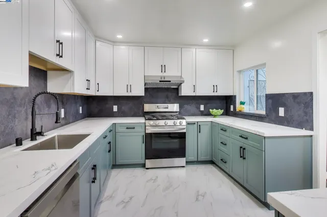 $1,198,000 | 325 1st Avenue, Daly City, CA 94014