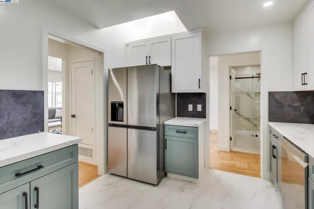 $1,198,000 | 325 1st Avenue, Daly City, CA 94014