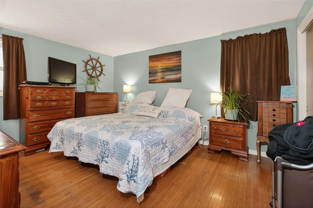 4600 Ontario Center Road Walworth, NY 14568 - Photo 24 of 48 spacious primary bedroom