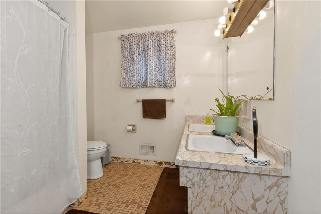 4600 Ontario Center Road Walworth, NY 14568 - Photo 33 of 48