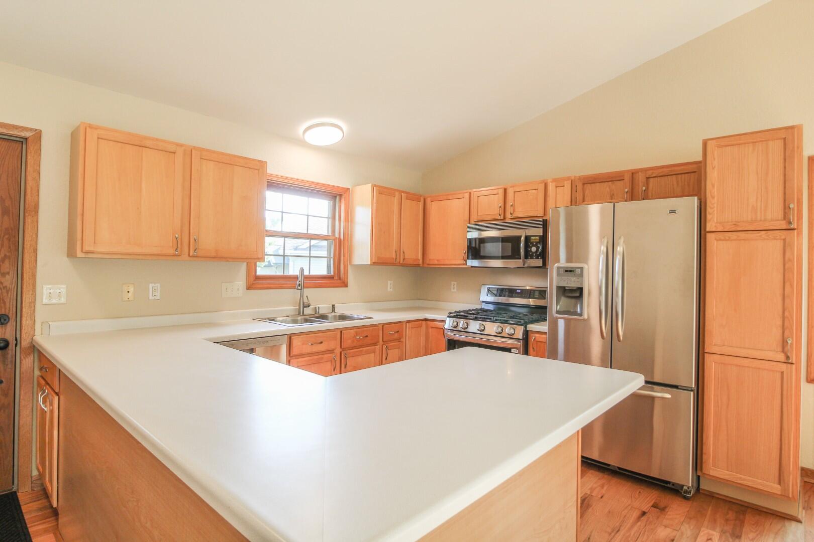 107 Mallard Court Sullivan, WI 53178 - Photo 9 of 50 9