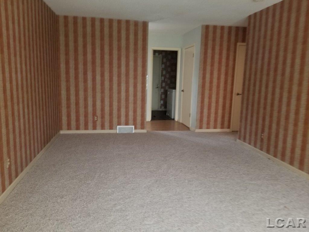 2691 East Carleton Road Adrian, MI 49221 - Photo 25 of 35 31391491-24.JPG