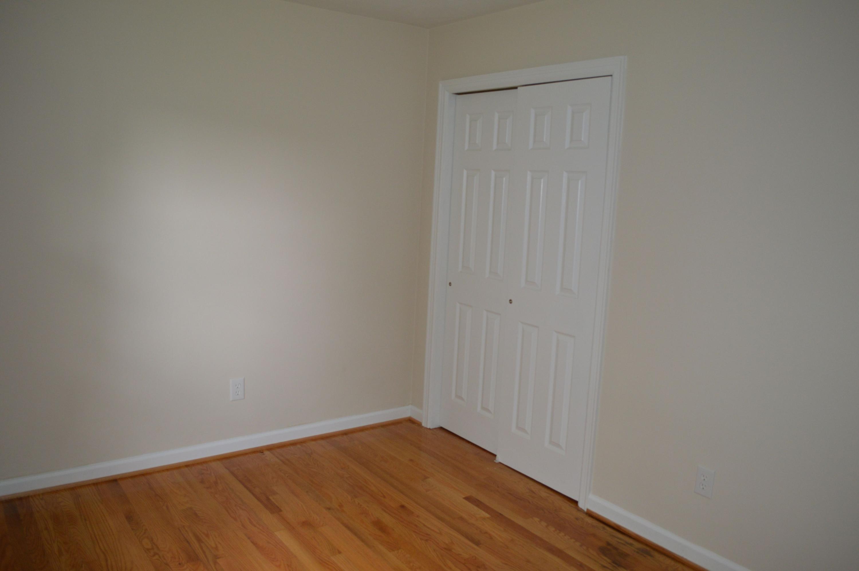 520 Olney Road Vinton, VA 24179 - Photo 14 of 29 a view of an empty room