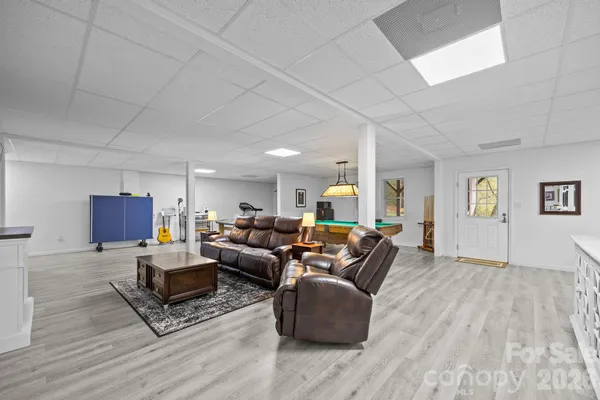 $699,000 | 403 Canonero Drive, Fairview, NC 28730