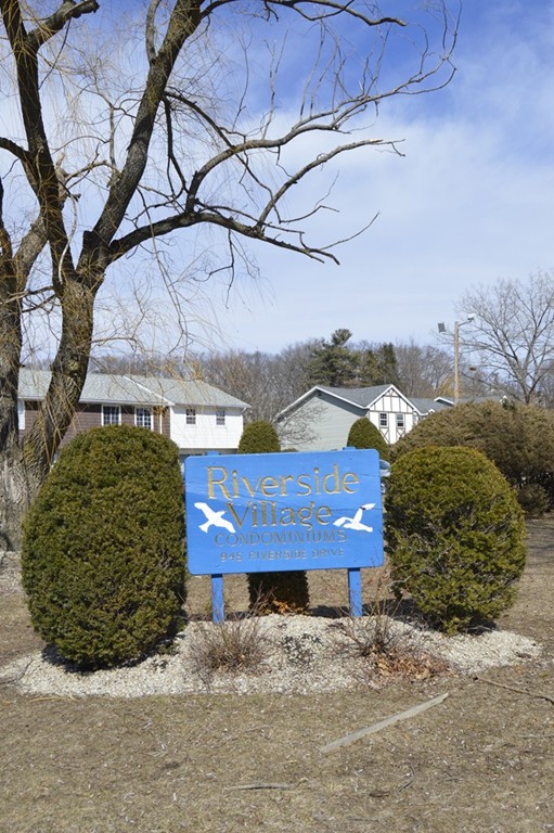 945 Riverside Drive, Unit 18D Methuen, MA 01844 - Photo 2 of 9 Gallery Image 2