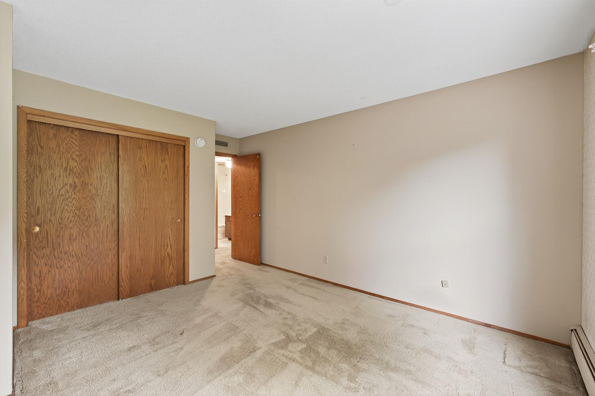 2220 Midland Grove Road, Unit 304 Roseville, MN 55113 - Photo 19 of 30