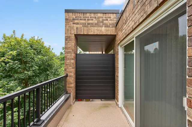 $129,900 | 2220 Midland Grove Road, Unit 304, Roseville, MN 55113